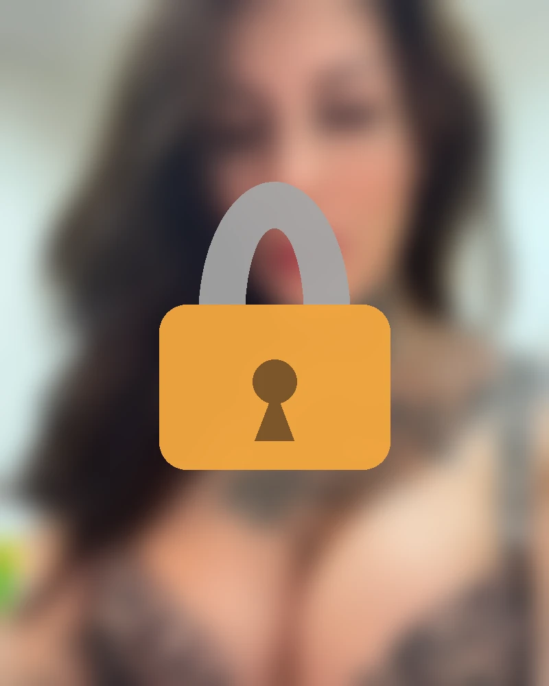 Loveboobs Mym Leak, créatrice MYM